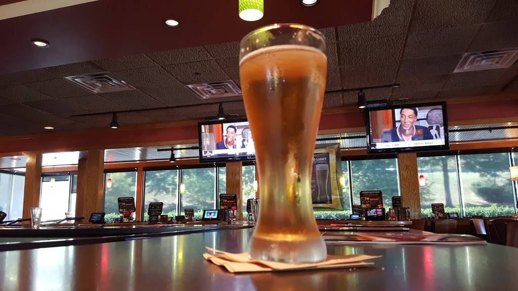 Applebees Grill + Bar | restaurant | 571 Branchlands Blvd, Charlottesville, VA 22901, USA | 4349745596 OR +1 434-974-5596