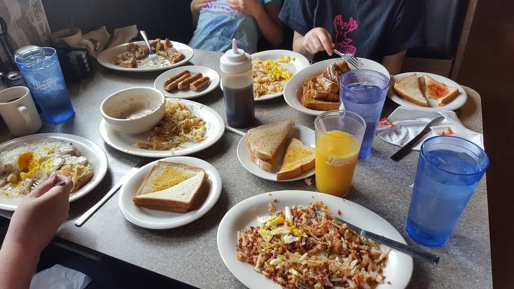 George Senates Coney Island | restaurant | 25900 Pontiac Trail, South Lyon, MI 48178, USA | 2484469300 OR +1 248-446-9300