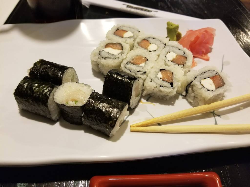 Izens Drunken Bento | restaurant | 212 W McMillan St, Cincinnati, OH 45219, USA | 5133815905 OR +1 513-381-5905