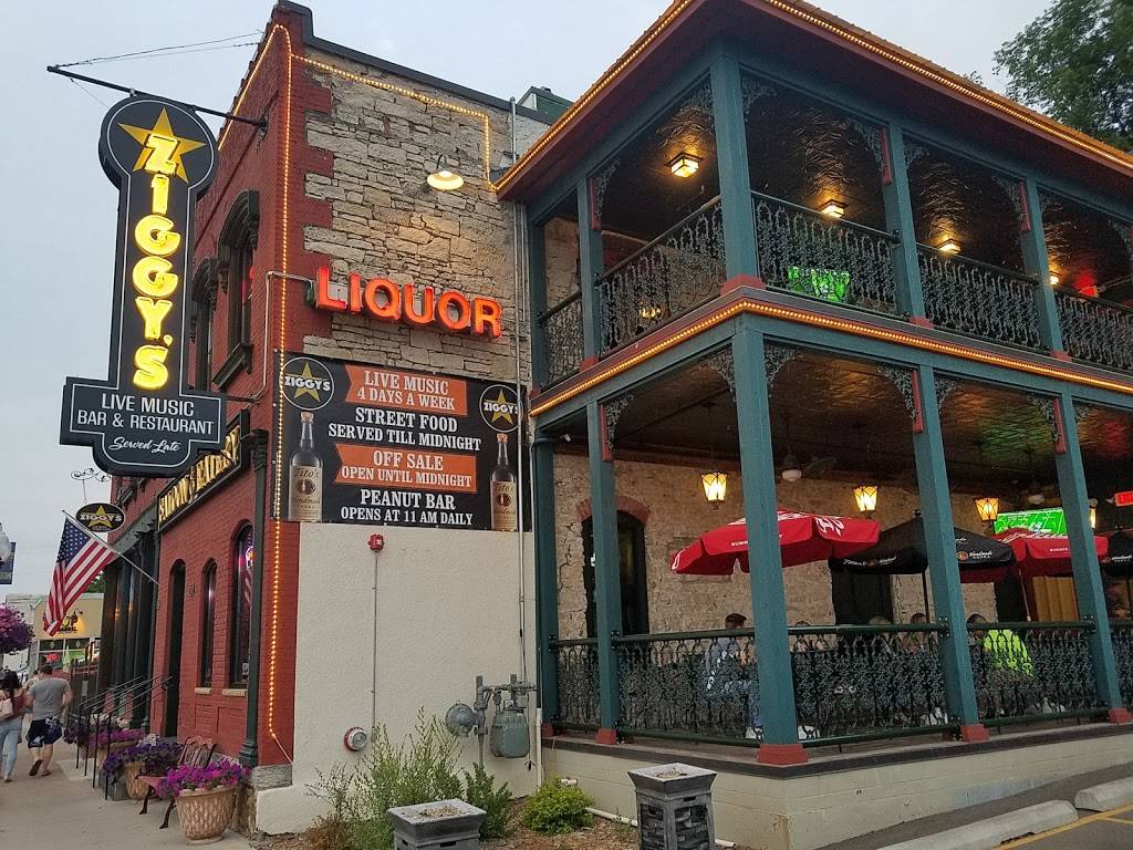 Ziggys Street Food & Live Music | restaurant | 302 2nd St, Hudson, WI 54016, USA | 7153869975 OR +1 715-386-9975