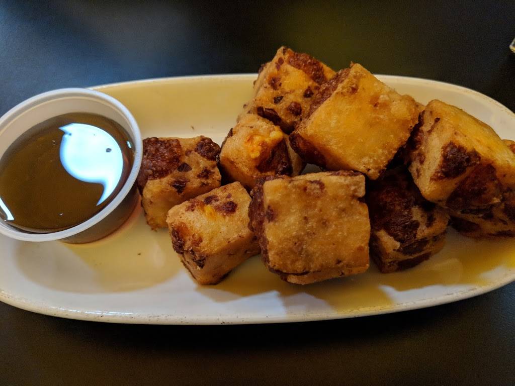 The Breakfast Club & Pub | restaurant | 214 Main St, La Crosse, WI 54601, USA | 6087820050 OR +1 608-782-0050