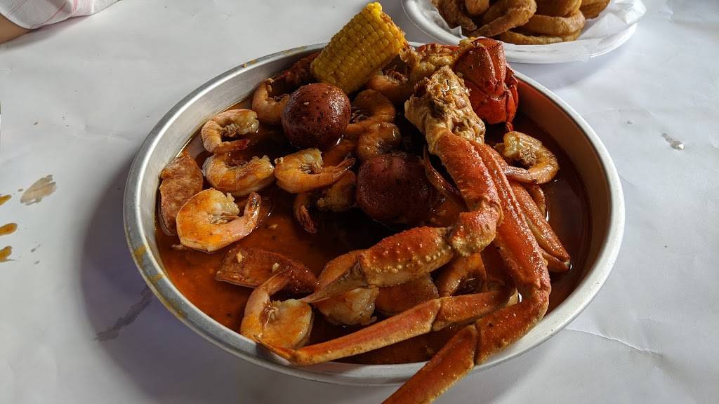 Red Hook Seafood | restaurant | 6759 Northwest Loop 410, San Antonio, TX 78238, USA | 2105921017 OR +1 210-592-1017