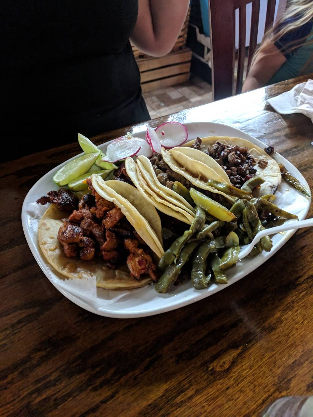 Taqueria Atexcac Restaurant Mexican Food | restaurant | 50 Marrows Rd, Newark, DE 19713, USA | 3023681538 OR +1 302-368-1538