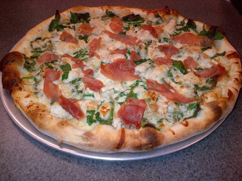 Tanos Pizzeria | restaurant | 372 Kelley St, Manchester, NH 03102, USA | 6036228200 OR +1 603-622-8200