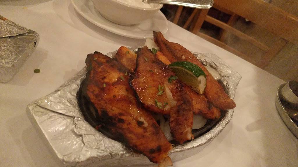 India Palace Restaurant | restaurant | 242 E Geneva Rd, Wheaton, IL 60187, USA | 6306818002 OR +1 630-681-8002