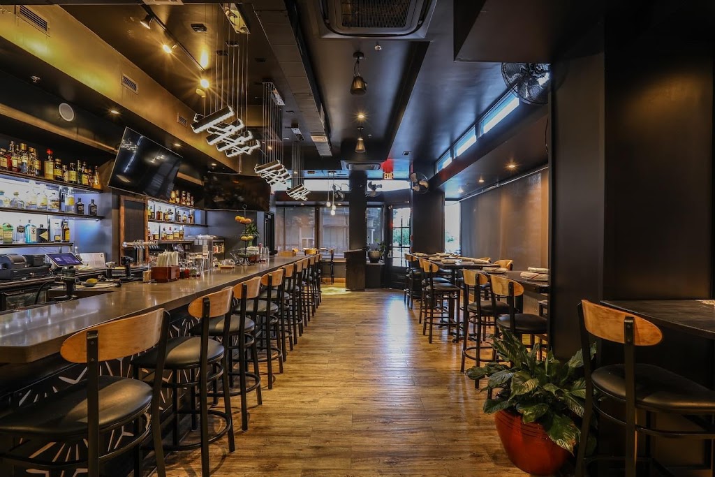 V14 Street Lounge | restaurant | 2100 14th St NW, Washington, DC 20009, USA | 2025064228 OR +1 202-506-4228