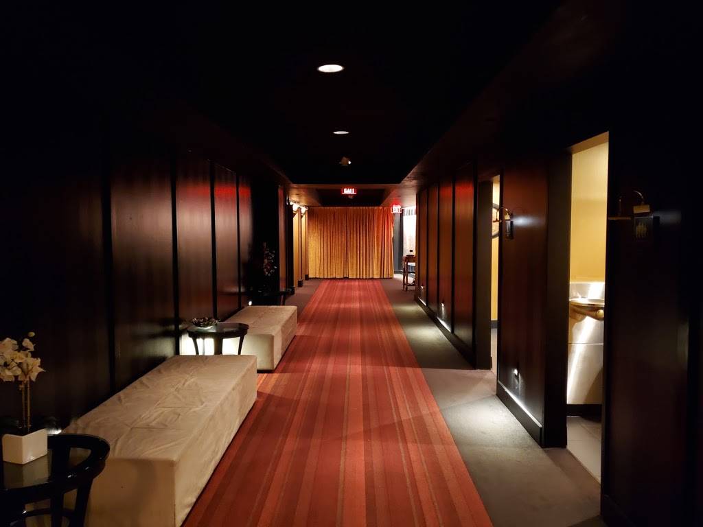 CinéBistro | night club | Dolphin Mall, 11471 NW 12th St, Miami, FL 33172, USA | 3054557373 OR +1 305-455-7373