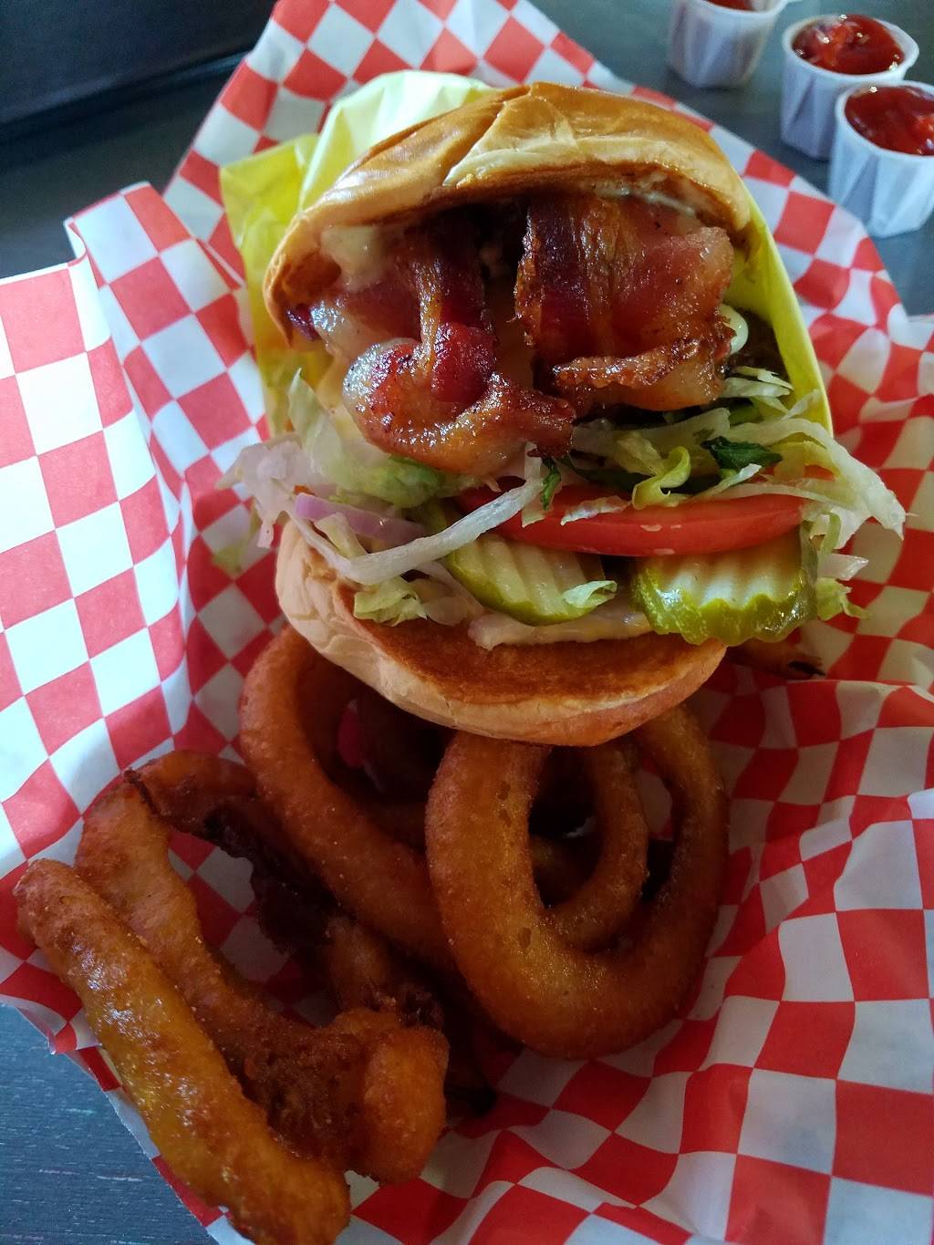 Mikes Grande Burger | restaurant | 2896 Olive Hwy, Oroville, CA 95966, USA | 5305335780 OR +1 530-533-5780