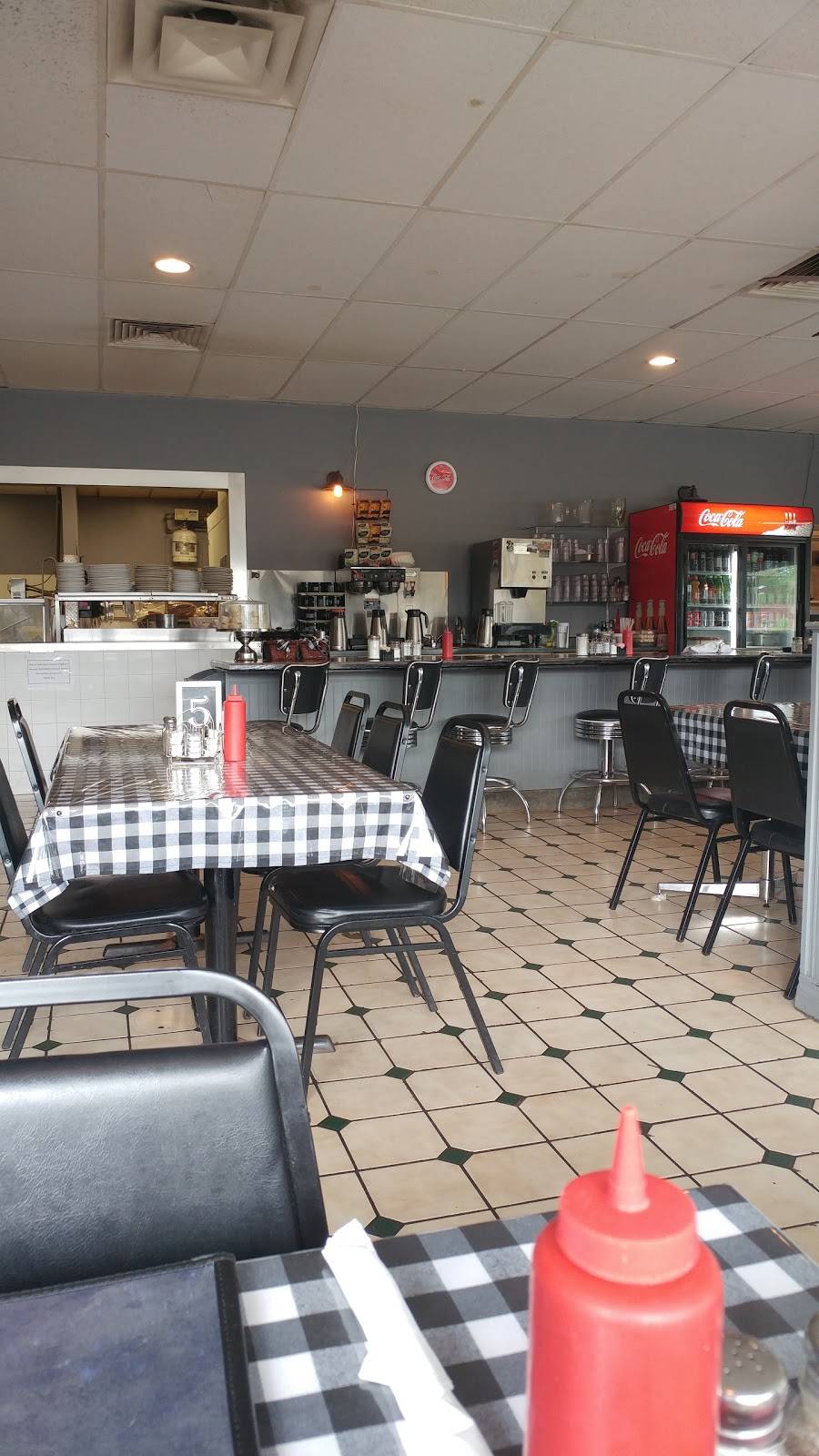 Joes Diner | restaurant | 155 Erie St, Stratford, ON N5A 2M6, Canada | 5192729933 OR +1 519-272-9933