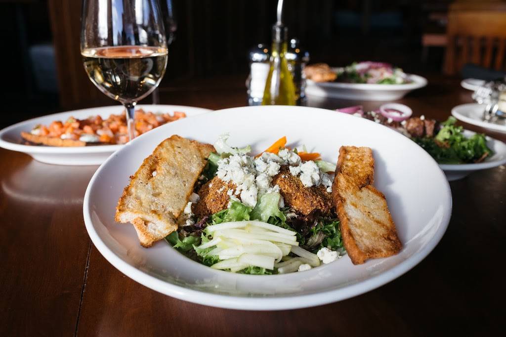 Johnnys Italian Steakhouse | restaurant | 8390 Market St, Middleton, WI 53562, USA | 6088313705 OR +1 608-831-3705