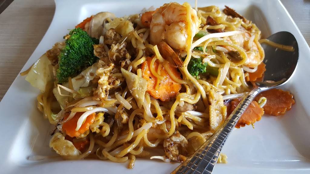 Nayada Thai Cuisine | restaurant | 11401 E Carson St A, Lakewood, CA 90715, USA | 5628606108 OR +1 562-860-6108