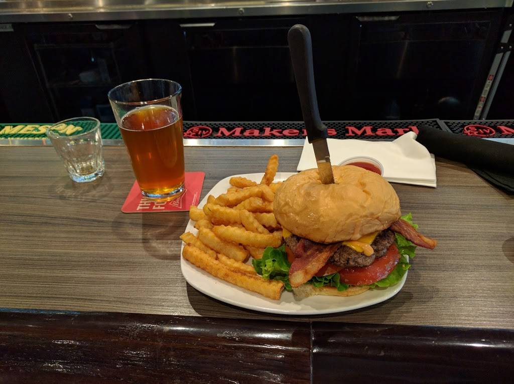 Griffins Grill | restaurant | 11272 Los Alamitos Blvd, Los Alamitos, CA 90720, USA | 5627949337 OR +1 562-794-9337