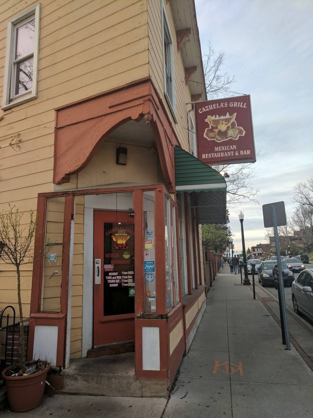 Cazuelas Mexican Cantina | restaurant | 2321 N High St, Columbus, OH 43202, USA | 6148840755 OR +1 614-884-0755