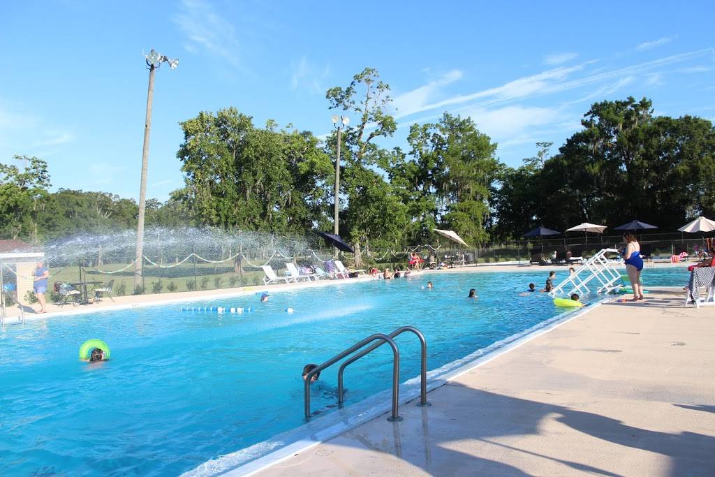 Ellendale Country Club | restaurant | 3319 LA-311, Houma, LA 70360, USA | 9858764392 OR +1 985-876-4392