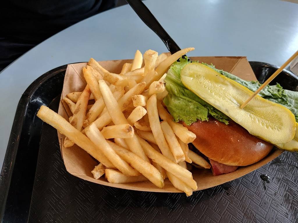 Liberty Inn | meal takeaway | 1510 North Avenue of the Stars, Orlando, FL 32830, USA | 4079393463 OR +1 407-939-3463