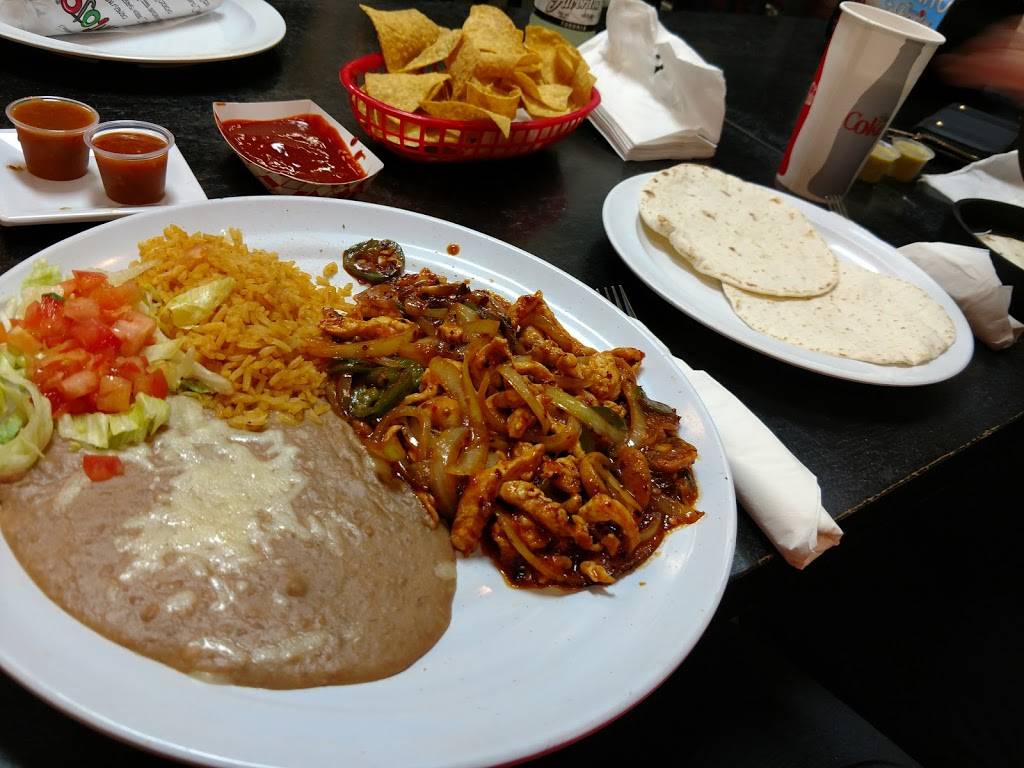 El Antojo | Lakewood | restaurant | 1034, Gateway Center, Pacific Hwy SW, Lakewood, WA 98499, USA | 2539831550 OR +1 253-983-1550