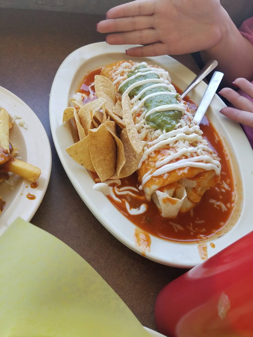 RC Burgers | restaurant | 4800 Firestone Blvd, South Gate, CA 90280, USA | 3235641383 OR +1 323-564-1383