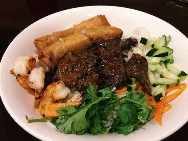 Pho Star Bowl | restaurant | 10051 Magnolia Ave, Riverside, CA 92503, USA | 9513529548 OR +1 951-352-9548