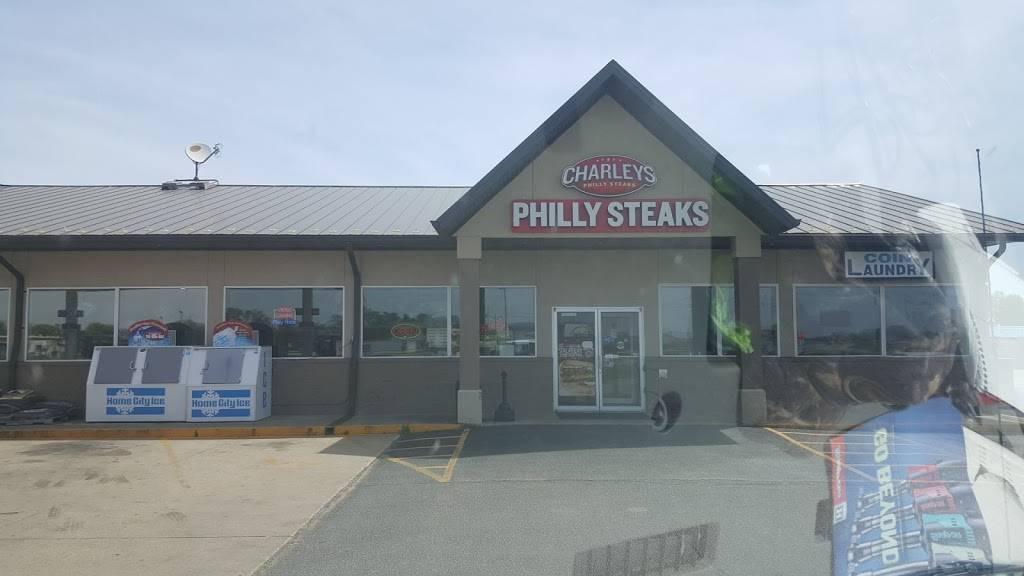 Charleys Philly Steaks | restaurant | 711 US-150 E, Galesburg, IL 61401, USA | 3092897827 OR +1 309-289-7827
