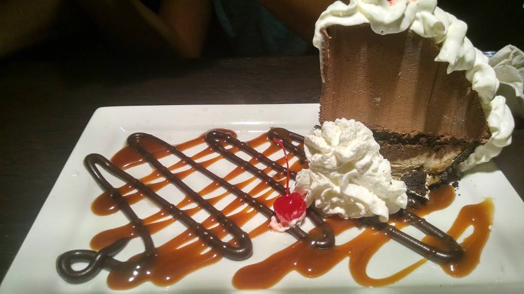 Red Robin Gourmet Burgers and Brews | restaurant | 208 E Loop 281, Longview, TX 75605, USA | 4302013452 OR +1 430-201-3452