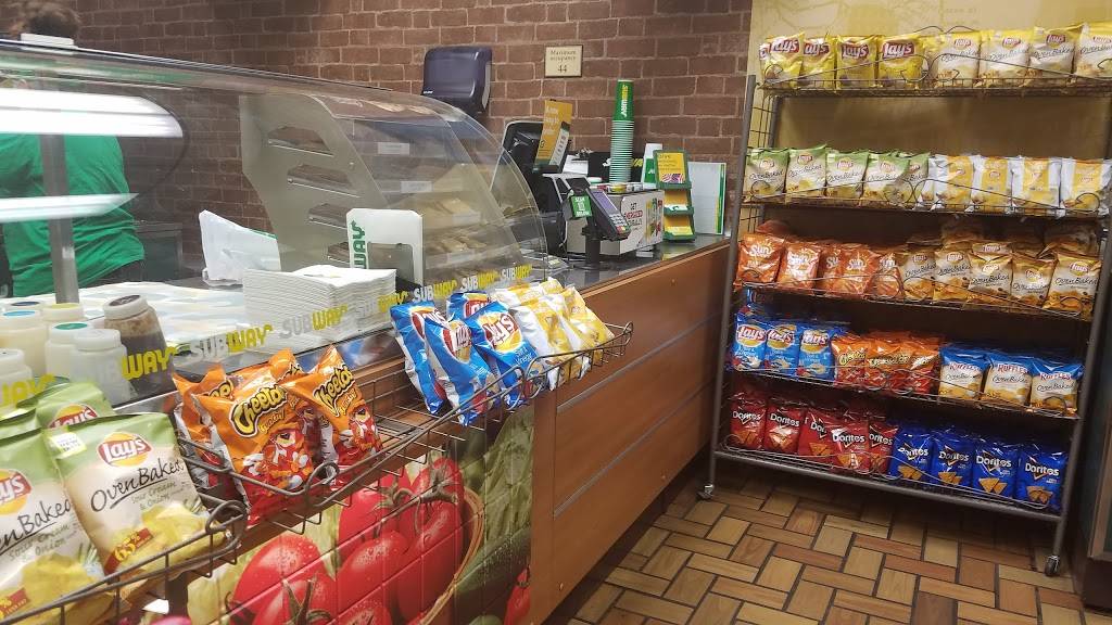 Subway | restaurant | 7783 Cleveland Ave NW, North Canton, OH 44720, USA | 3304940902 OR +1 330-494-0902