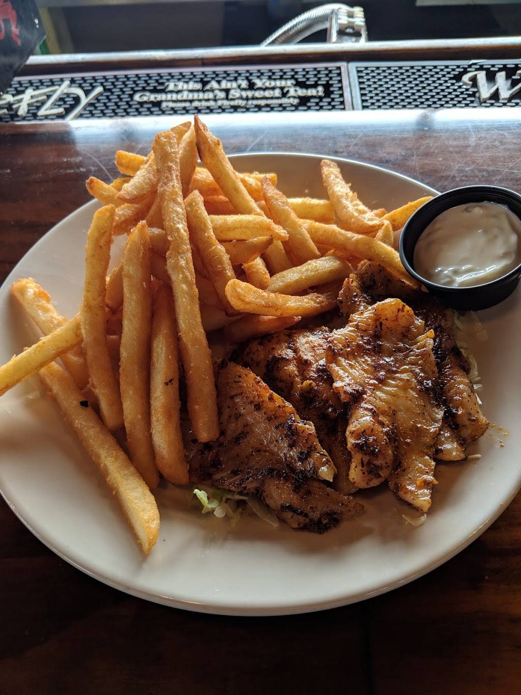 Nauti Parrot Dock Bar | restaurant | 19001 San Carlos Blvd, Fort Myers Beach, FL 33931, USA | 2393145667 OR +1 239-314-5667