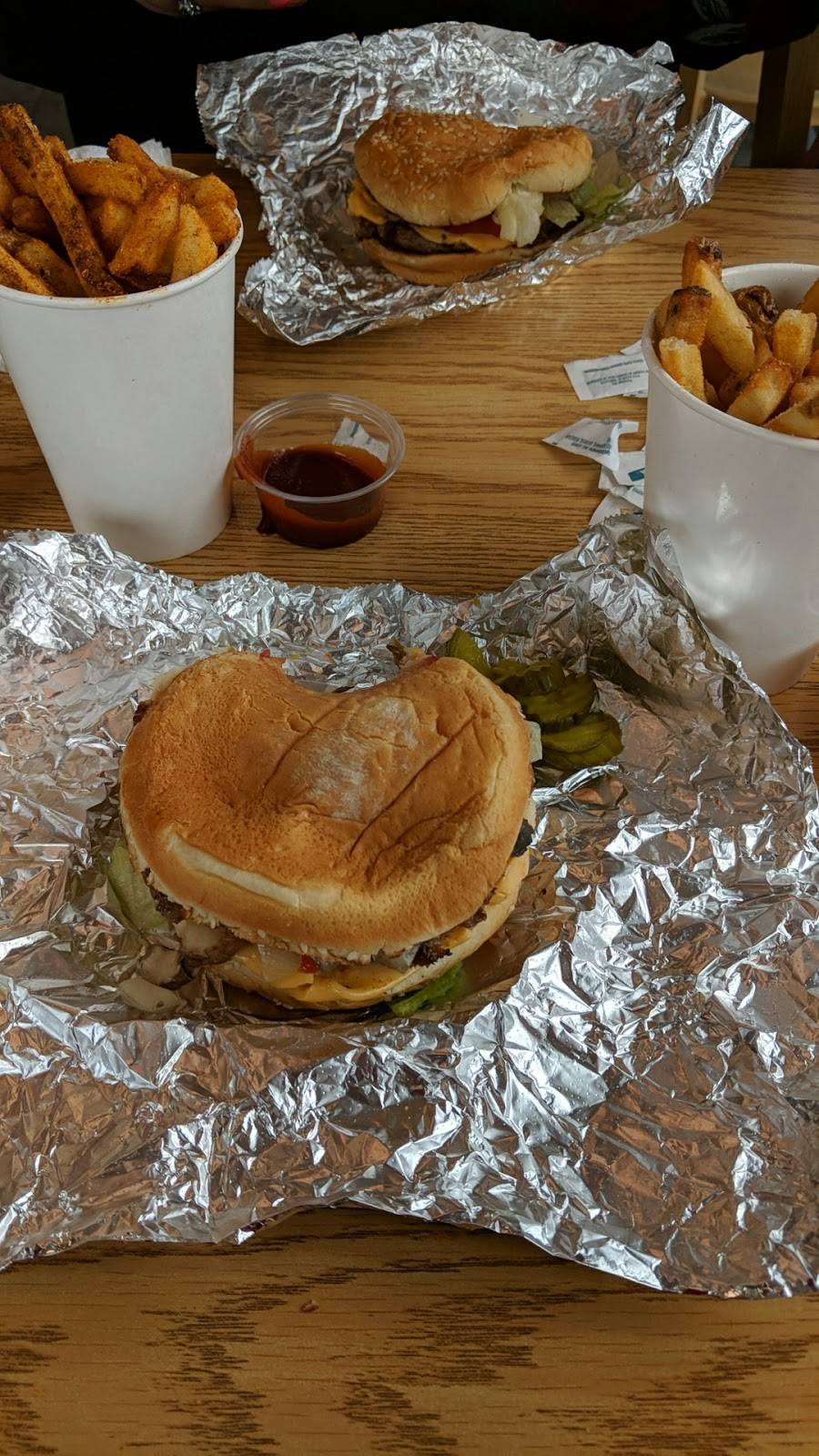 Five Guys | meal takeaway | 310 NE 78th St, Vancouver, WA 98665, USA | 3605742810 OR +1 360-574-2810
