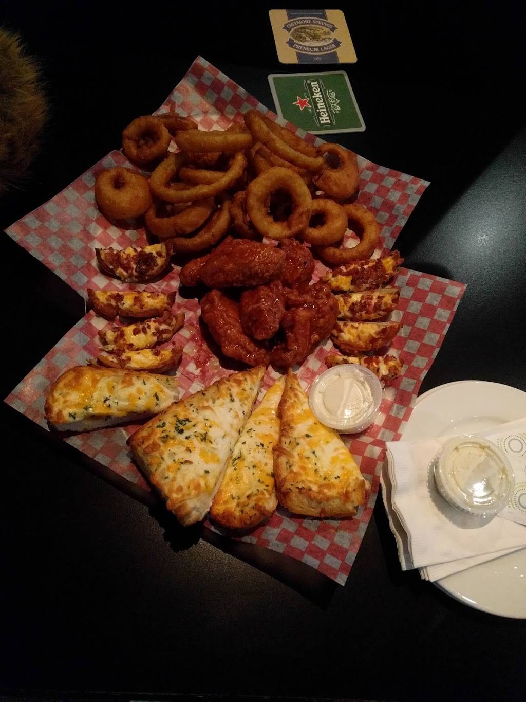 Chicago Pub & Billiards | restaurant | 725 Ottawa St S, Kitchener, ON N2E 3H5, Canada | 5199548842 OR +1 519-954-8842