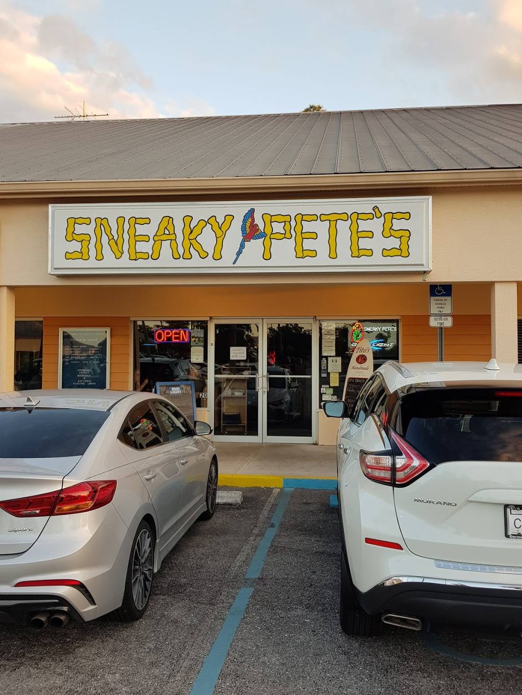 Sneaky Petes | restaurant | 3465 Bonita Beach Rd SW # 20, Bonita Springs, FL 34134, USA | 2394988887 OR +1 239-498-8887