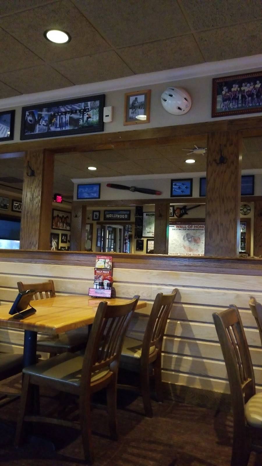 Applebees Grill + Bar | restaurant | 698 B N Dupont Blvd, Milford, DE 19963, USA | 3024240954 OR +1 302-424-0954