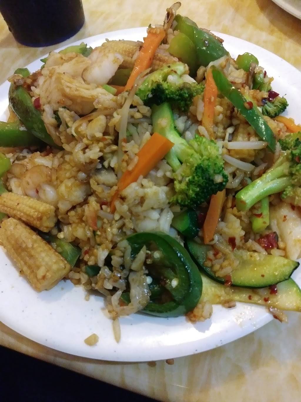 Two Volcano Seafood Boil Buffet | restaurant | 4817 W 77th St, Burbank, IL 60459, USA | 7086361680 OR +1 708-636-1680