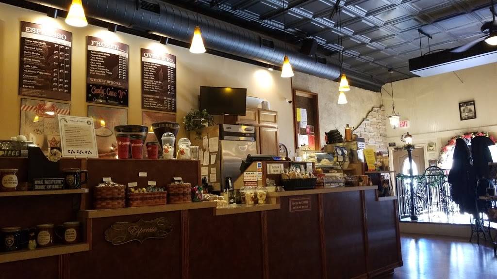 Coffee Attic & Book Cellar | cafe | 604 Washington Ave, Iowa Falls, IA 50126, USA | 6416486771 OR +1 641-648-6771