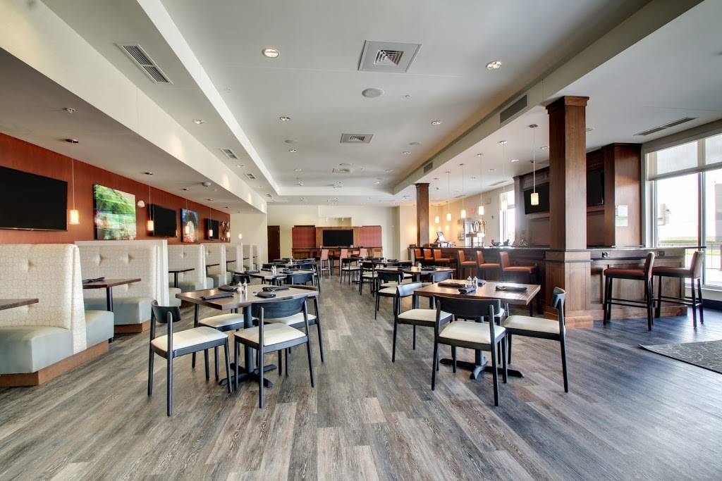 Suite Fire Bar and Grille | restaurant | 7601 N Orange Prairie Rd, Peoria, IL 61615, USA | 3096833399 OR +1 309-683-3399
