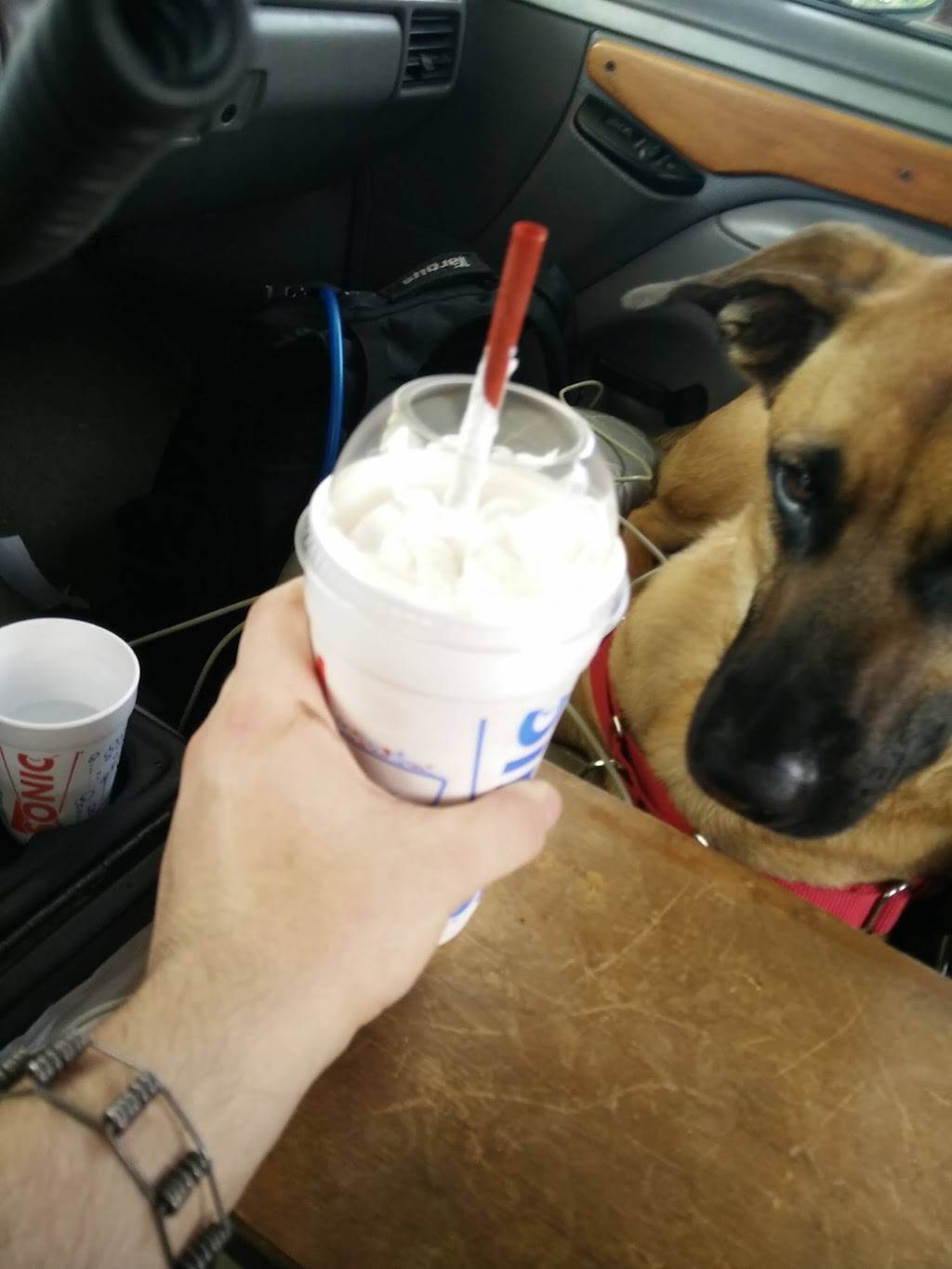 Sonic Drive-In | restaurant | 2630 S Church St, Murfreesboro, TN 37128, USA | 6152176041 OR +1 615-217-6041