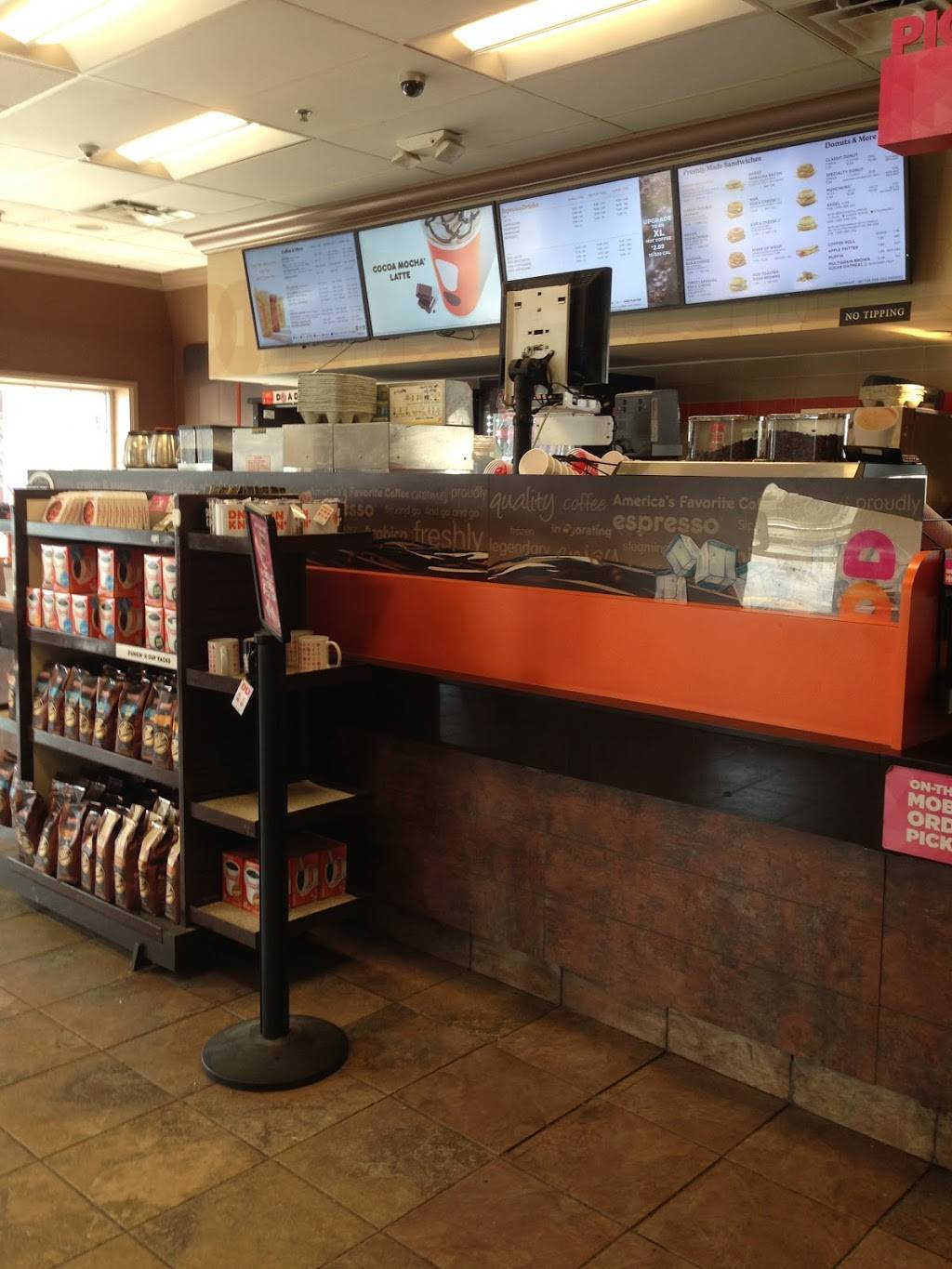 Dunkin | bakery | 205 S Meadow St, Ithaca, NY 14850, USA | 6072723619 OR +1 607-272-3619