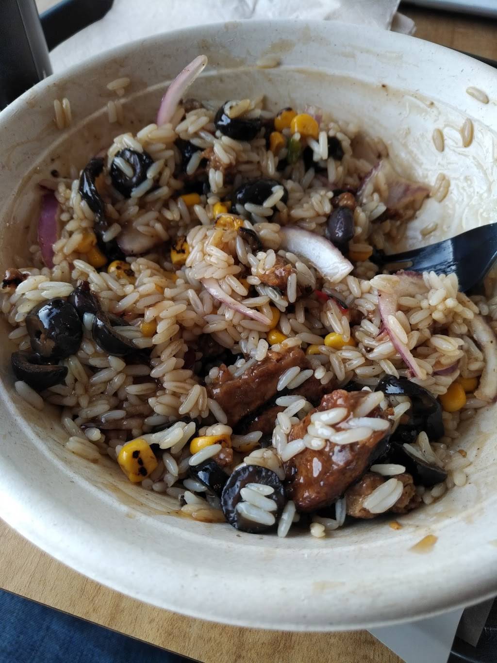 Harveys | restaurant | 70 Boulevard Laurier, McMasterville, QC J3G 1P8, Canada | 4504670426 OR +1 450-467-0426