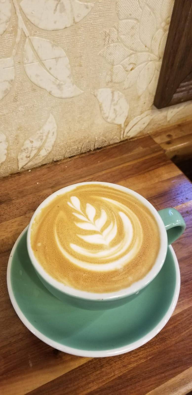 Alfred Coffee Studio City | cafe | 12077 Ventura Pl, Studio City, CA 91604, USA | 8188568005 OR +1 818-856-8005