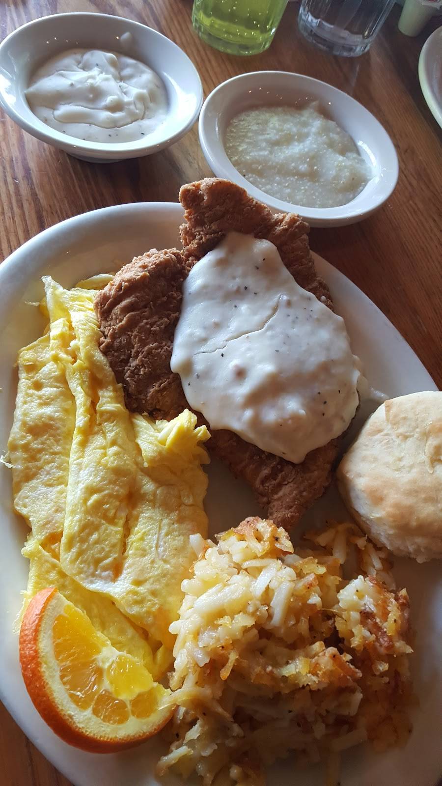 Cracker Barrel Old Country Store | restaurant | 1860 Winderly Ln, Pickerington, OH 43147, USA | 6147597799 OR +1 614-759-7799