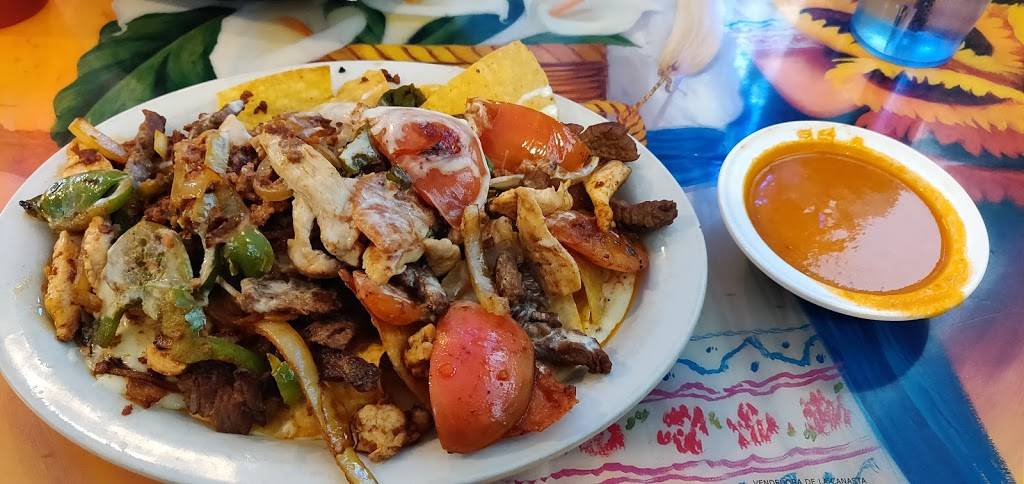 Ernestos | restaurant | 1607 Heritage Hills Dr, Washington, MO 63090, USA | 6362392239 OR +1 636-239-2239