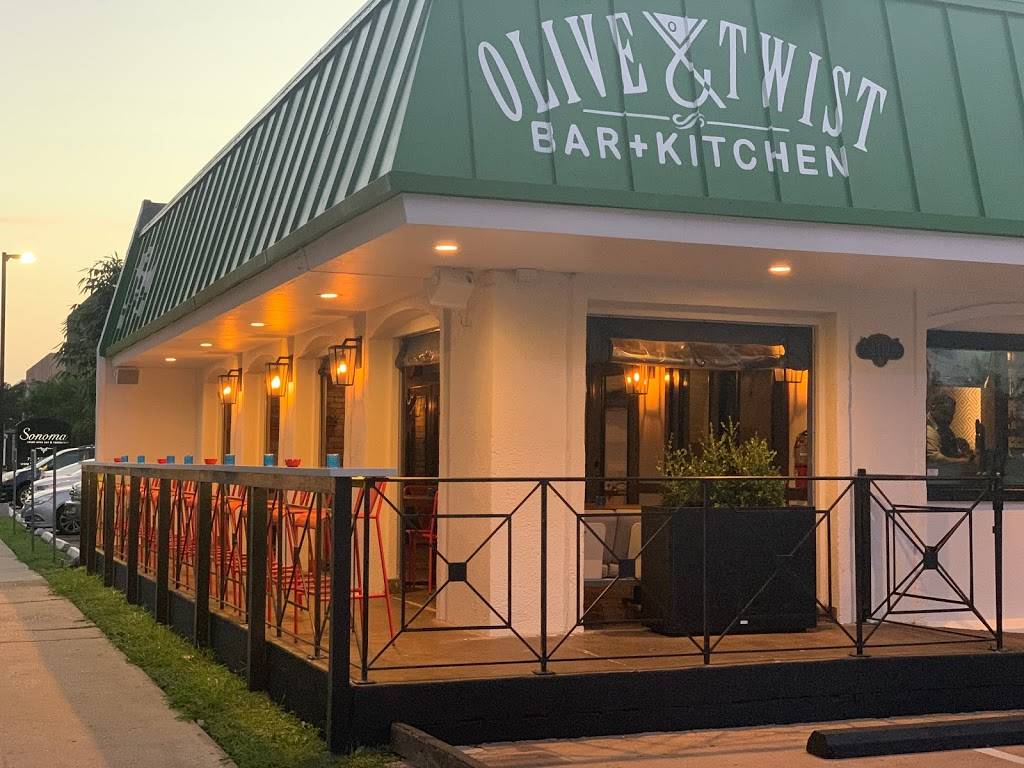 Olive + Twist Bar and Kitchen | restaurant | 2712 Richmond Ave, Houston, TX 77098, USA | 7133937337 OR +1 713-393-7337