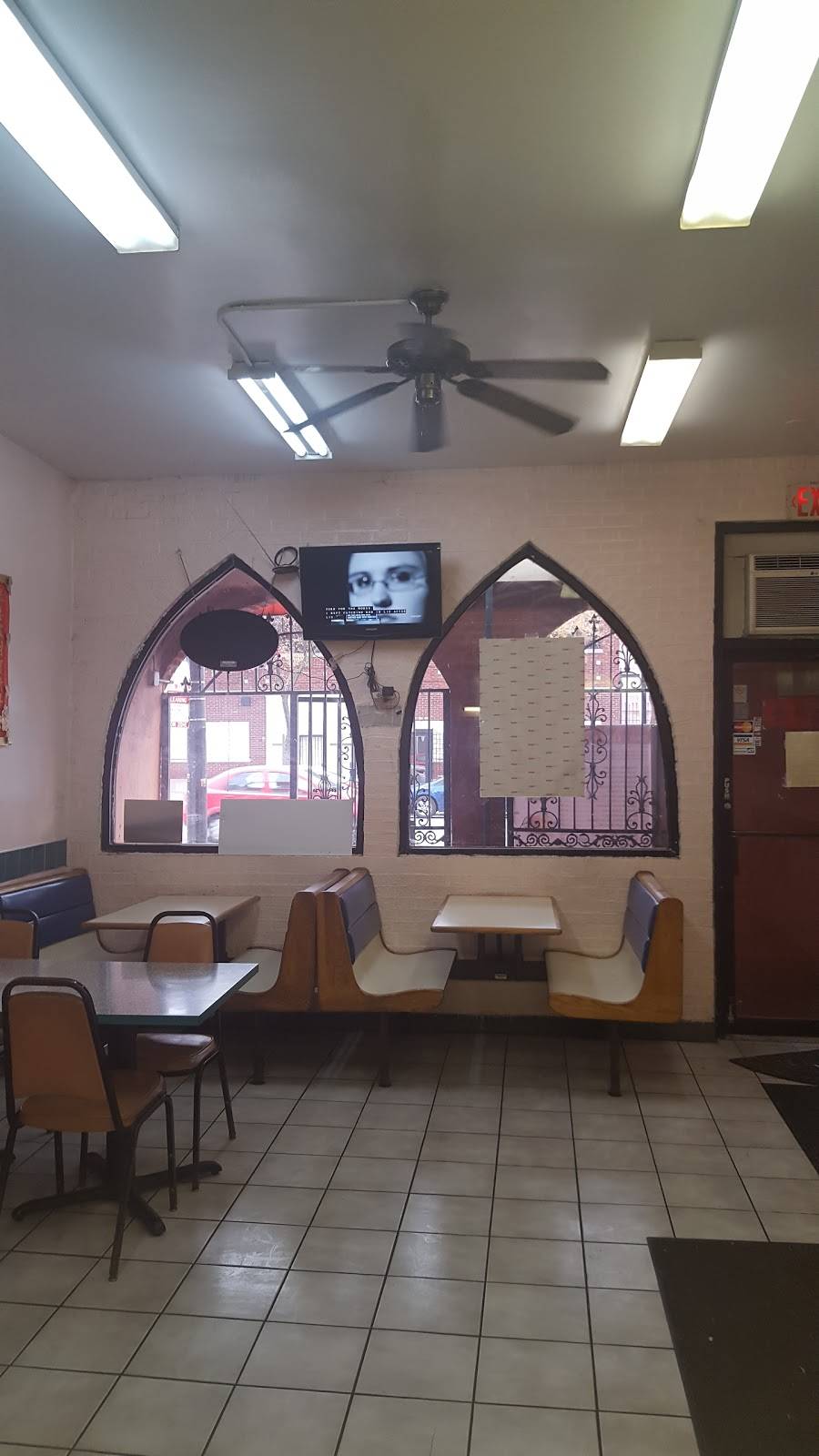 New China | restaurant | 2438 W Division St, Chicago, IL 60622, USA | 7733949188 OR +1 773-394-9188