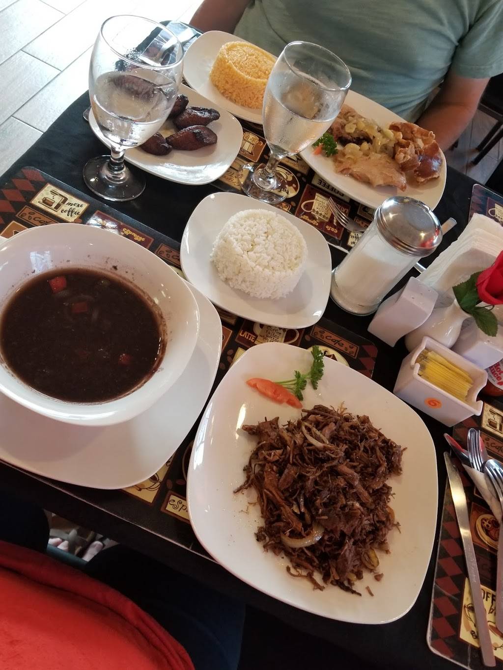 Meson Camagueyano cuban restaurant | restaurant | 910 Cape Coral Pkwy E, Cape Coral, FL 33904, USA | 2395418181 OR +1 239-541-8181