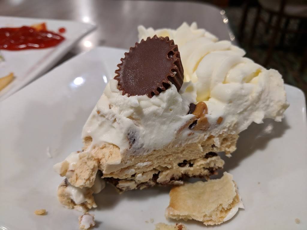 Perkins Restaurant & Bakery | restaurant | 819 1st Ave, Coralville, IA 52241, USA | 3193511260 OR +1 319-351-1260