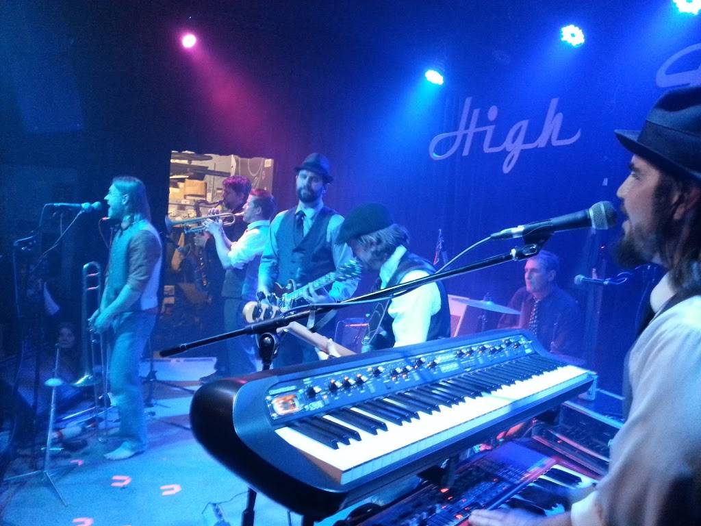 High Dive | restaurant | 513 N 36th St, Seattle, WA 98103, USA | 2066320212 OR +1 206-632-0212