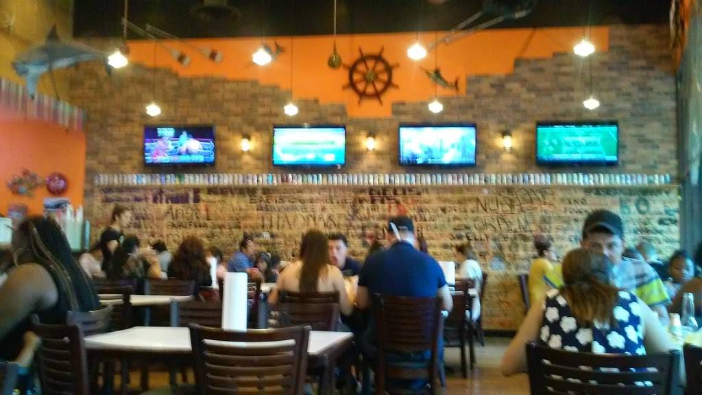 The Kickin Crab Lynwood | restaurant | 3170 E Imperial Hwy B-102, Lynwood, CA 90626, USA | 3106321983 OR +1 310-632-1983