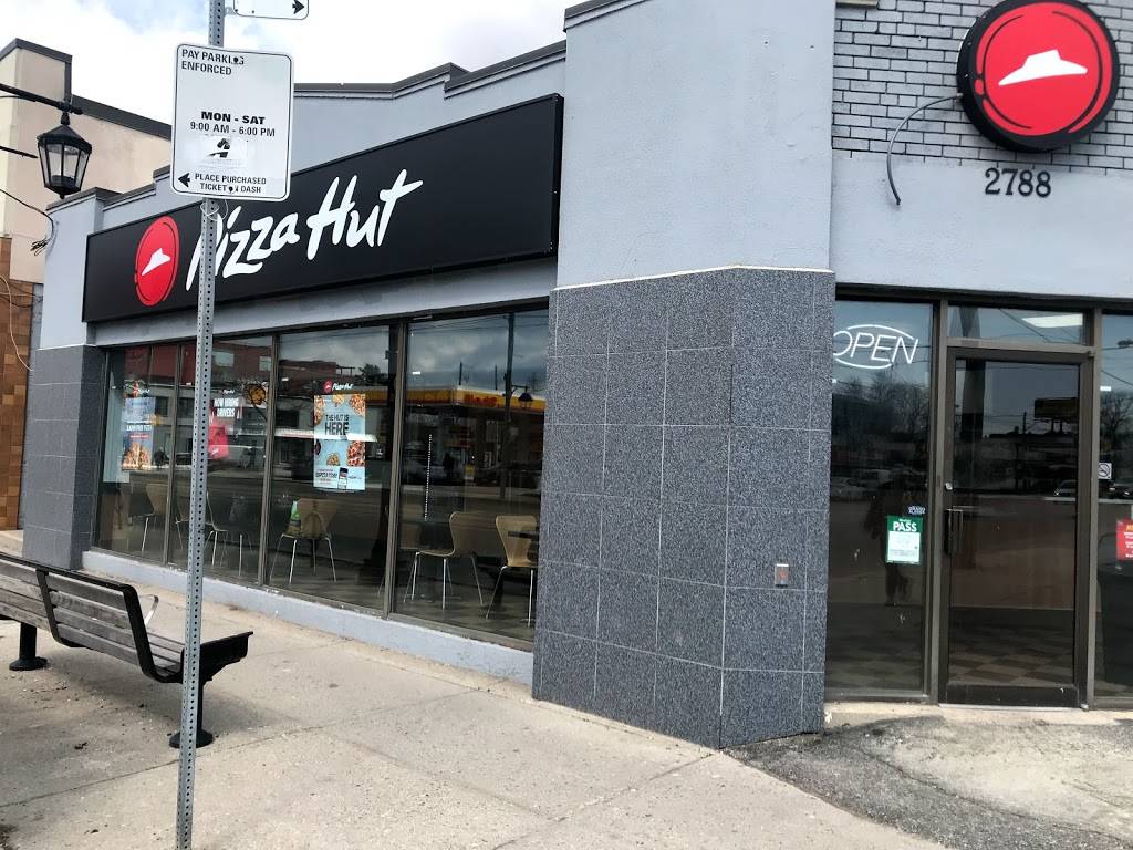 Pizza Hut | restaurant | 2788 Lake Shore Blvd W, Etobicoke, ON M8V 1H5, Canada | 6473585911 OR +1 647-358-5911