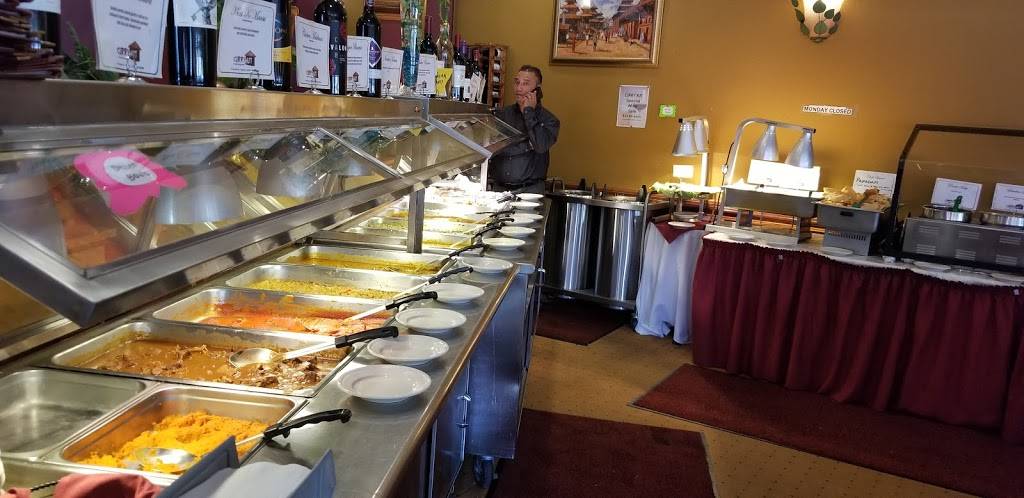 Curry Hut Indian and Nepalese Highwood (Go to curryhuttogo.com f | meal takeaway | 410 Sheridan Rd, Highwood, IL 60040, USA | 8474322889 OR +1 847-432-2889