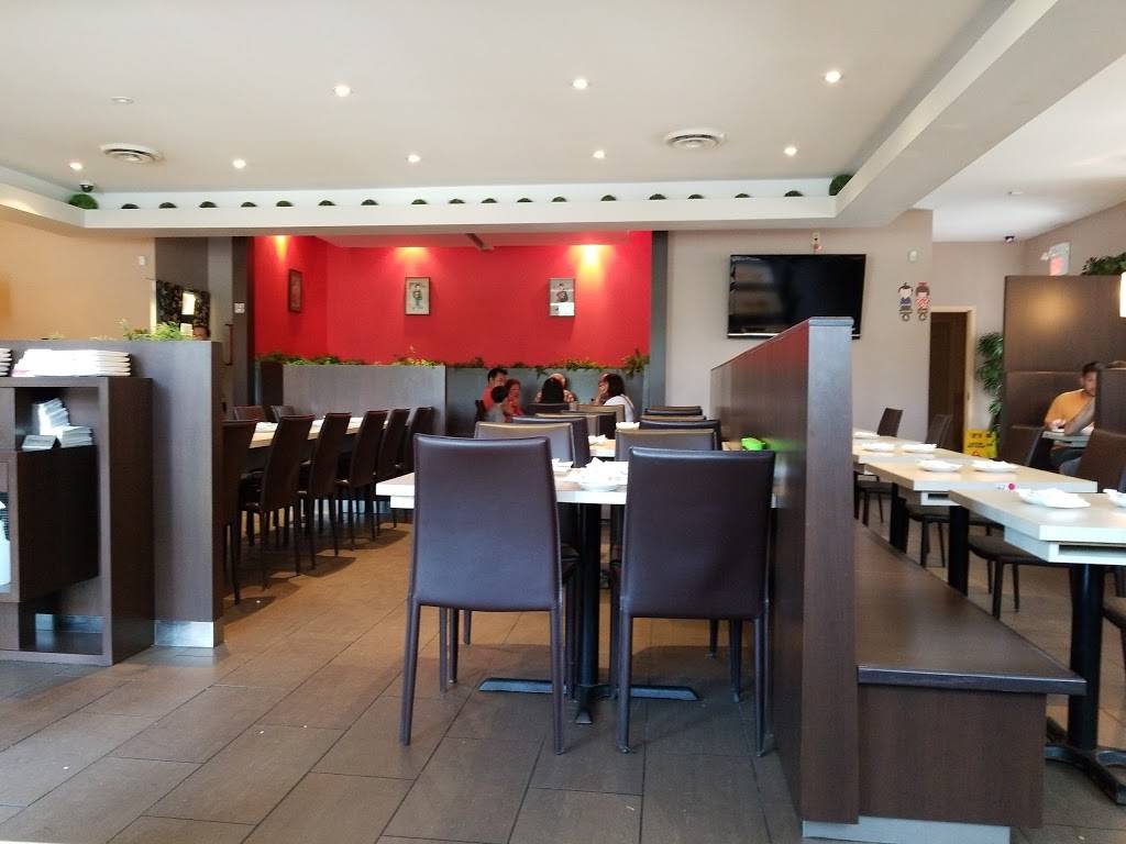 W Sushi | restaurant | 235 Edinburgh Rd S, Guelph, ON N1G 2J5, Canada | 5198216688 OR +1 519-821-6688