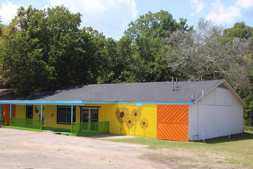 The Sunshine café | restaurant | 10934 TX-24, Paris, TX 75462, USA | 9037372949 OR +1 903-737-2949
