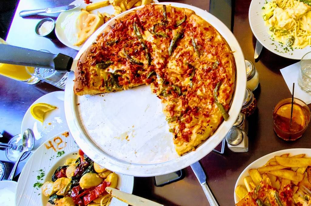 Trio Restaurant & Bar | restaurant | 64 Main St, Gloucester, MA 01930, USA | 9785597638 OR +1 978-559-7638